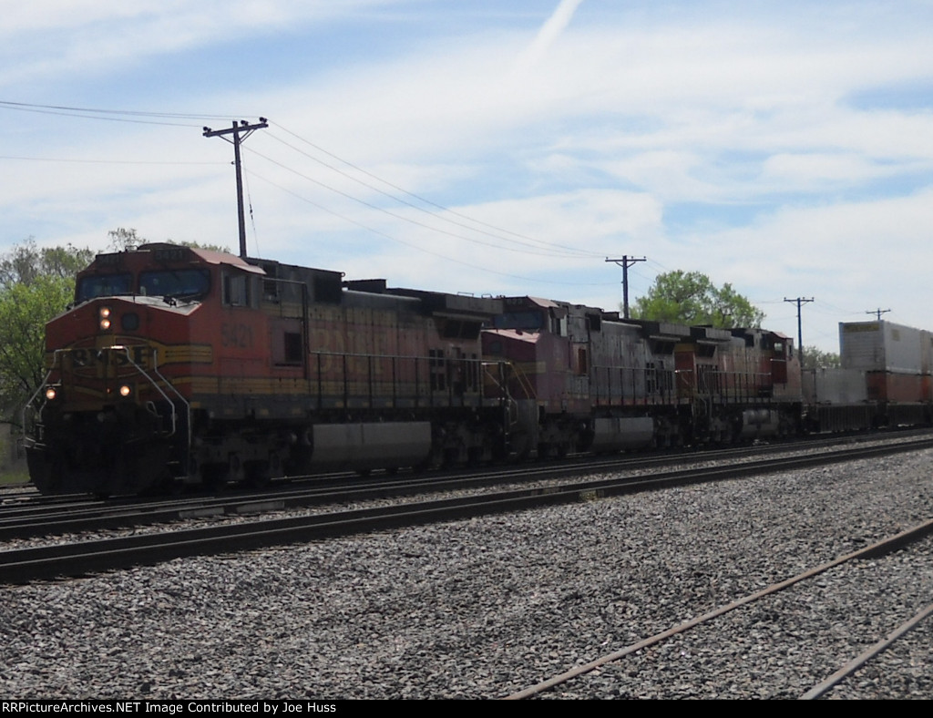 BNSF 5421 West